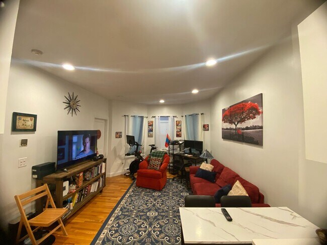 Building Photo - 55 Westland Ave