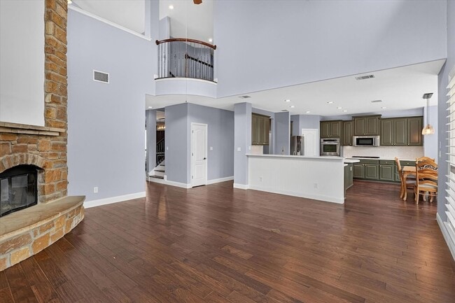 Building Photo - 3010 Lombardi Way