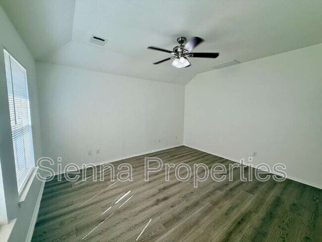 Building Photo - 1148 Shadow Creek Blvd