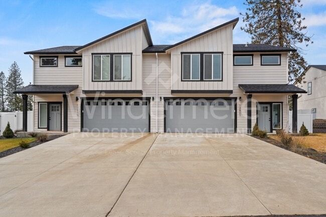 Building Photo - 12805 N Jaydee Ln