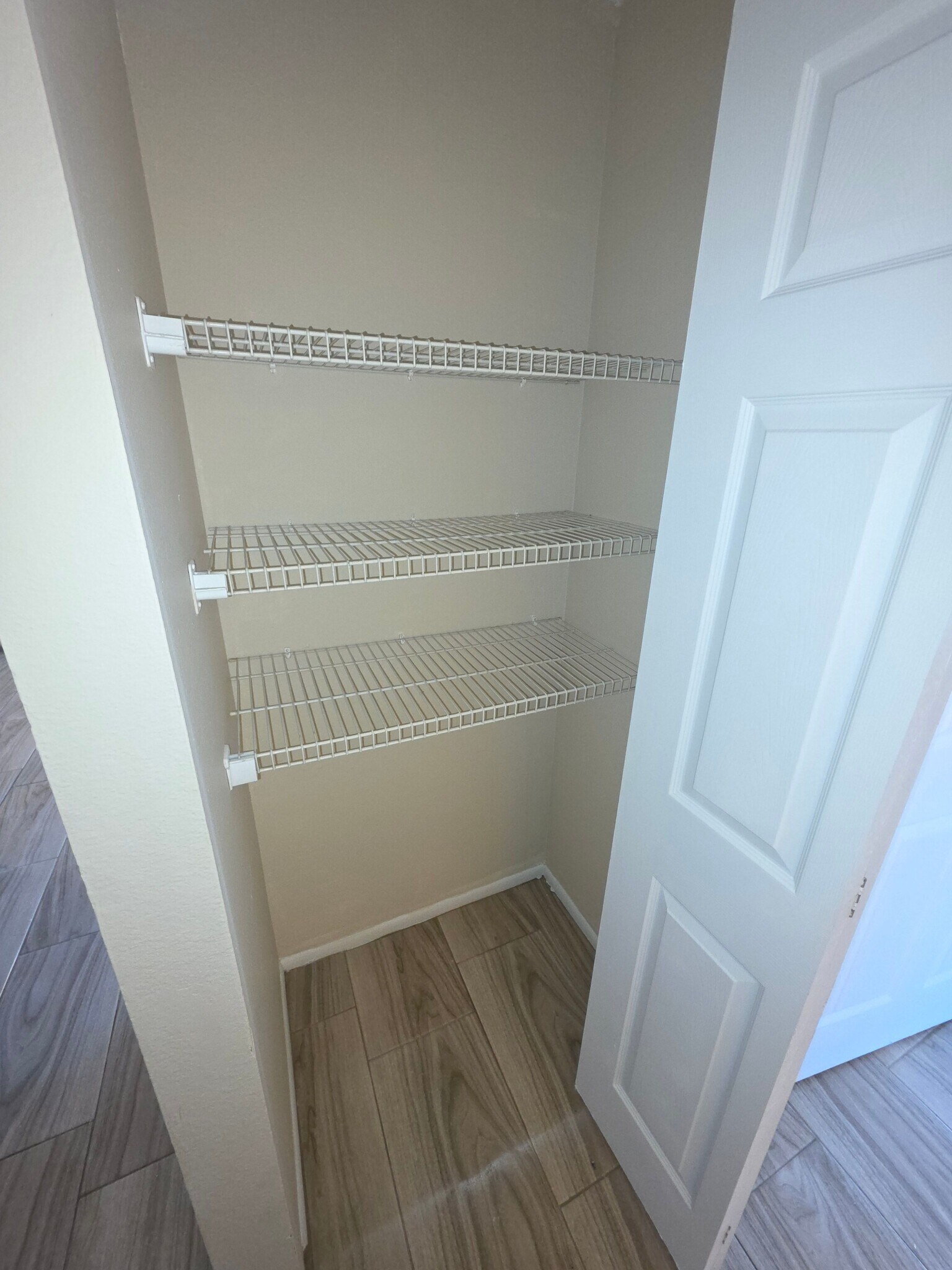 Building Photo - 5420 SE 30th Pl