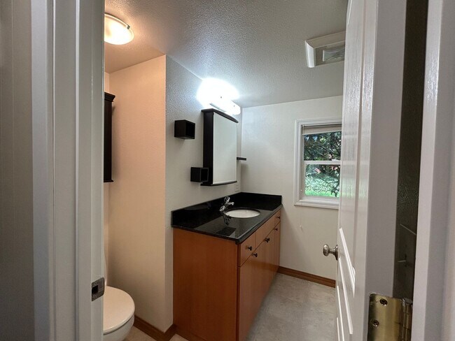 Building Photo - Stunning Views! Secluded 2 Bed, 1 Bath Gem!