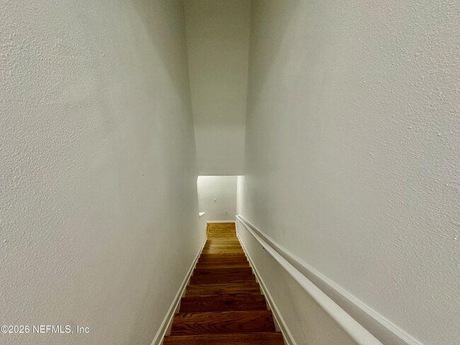 Building Photo - 209 Larkin Pl