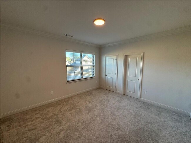 Building Photo - 3004 S 14th St