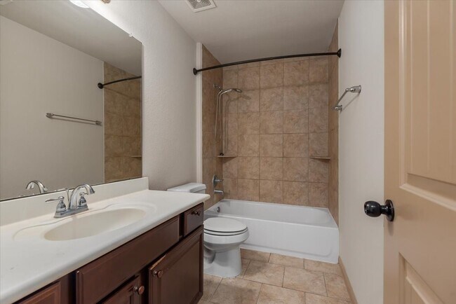 Building Photo - 2623 Ash Haven Ln