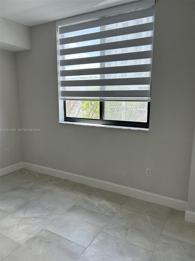 Building Photo - 3590 Coral Wy