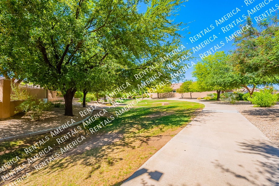 Building Photo - 20277 N 68th Dr