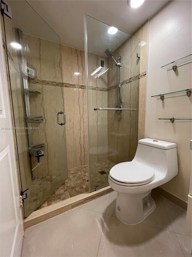 Building Photo - 3001 S Ocean Dr