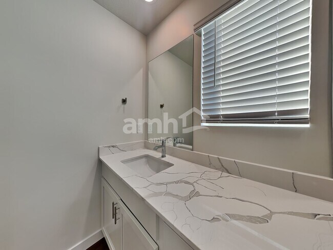 Building Photo - 8967 S John Annie Ln