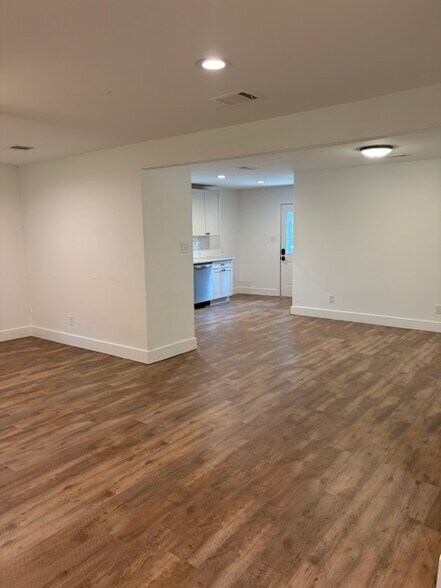 Living/Dining Room - 1612 Elizabeth Blvd