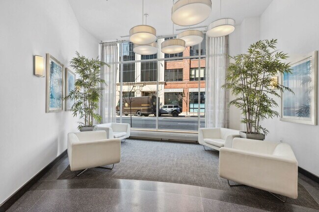 Building Photo - 757 N Orleans St