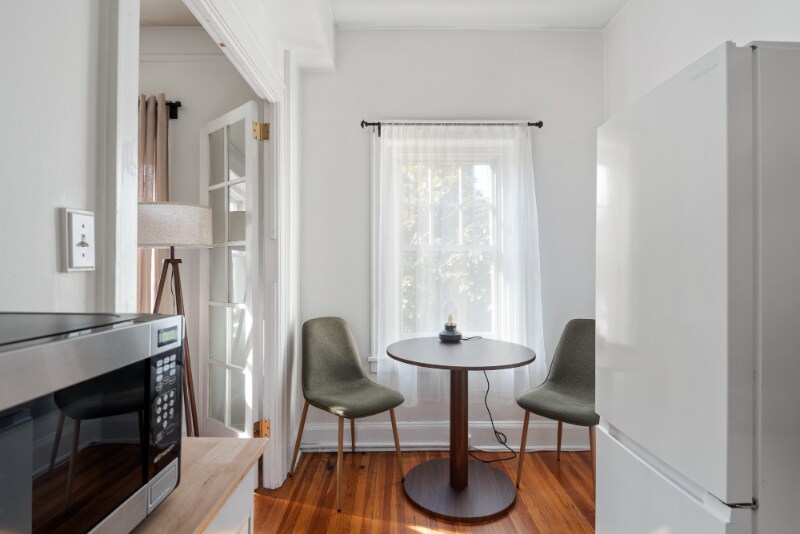 Building Photo - 2015 NW Flanders St