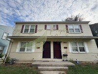 Building Photo - DUPLEX IN INDEPENDENCE!!!