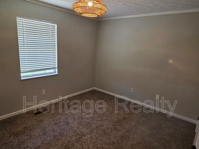 Building Photo - 5509 Springridge Ln