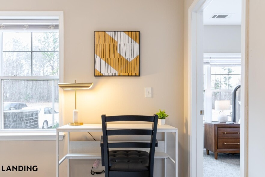 Building Photo - 602 Laconia Cir