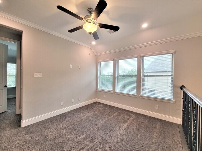 Building Photo - 35 Silver Rock Dr