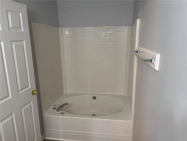 Building Photo - 4591 Logan Way