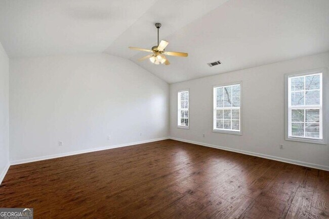 Building Photo - 6425 White Walnut Way