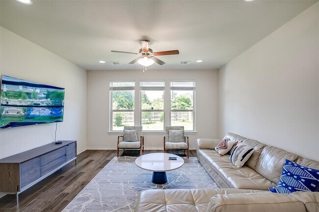 Building Photo - 9202 Spade Cir