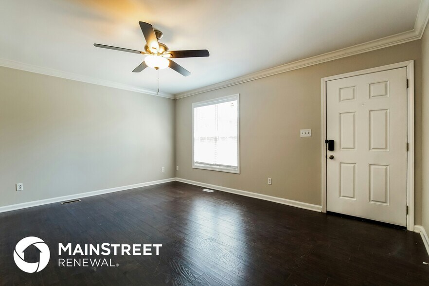 Building Photo - 639 Bullhart Dr