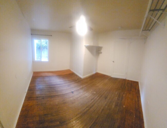 Building Photo - 1690 Phillips Ln