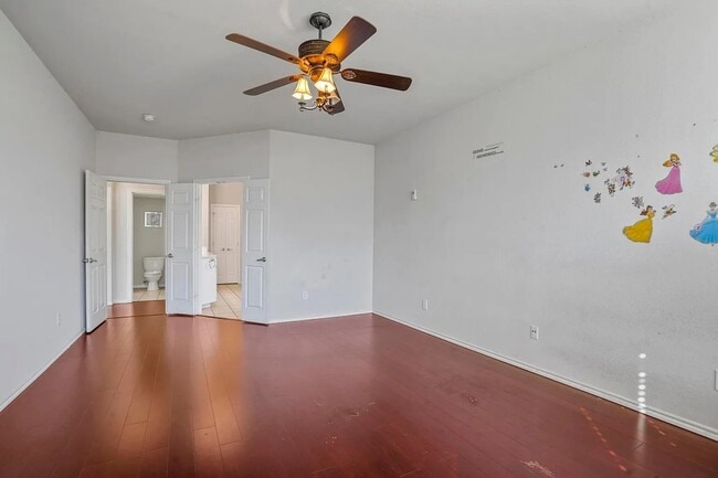 Building Photo - 6200 Melanie Dr