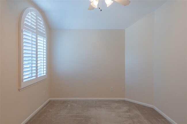 Building Photo - 111 Regan Mead Ct