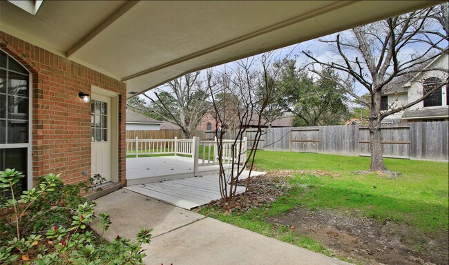 Building Photo - 15710 Cascading Brook Way