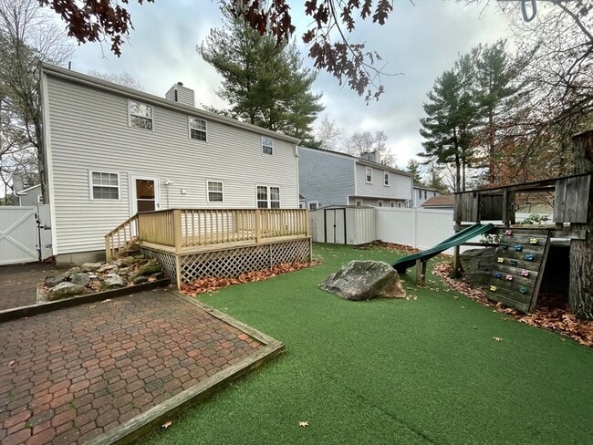 Building Photo - 16 Bowstring Way