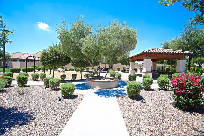 Building Photo - 4116 S Greythorne Way
