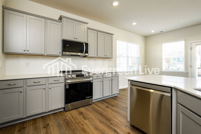 Building Photo - 834 Pear Blossom Ct