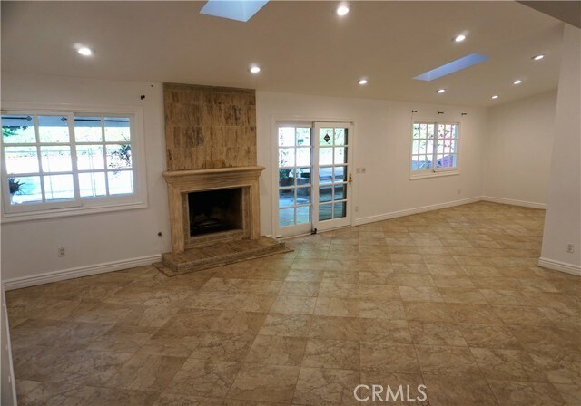 Building Photo - 6009 Maury Ave