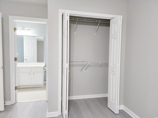 Building Photo - 217-914 Egret Run Ln