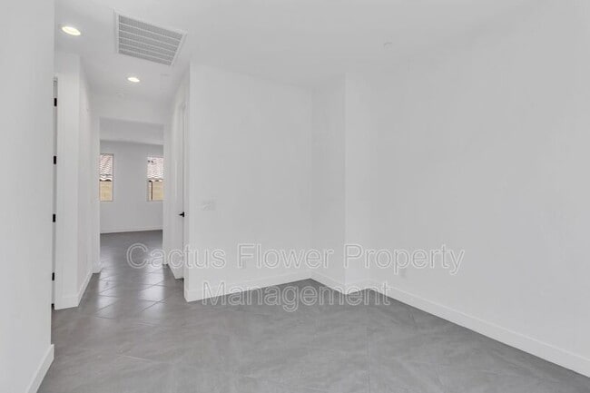 Building Photo - 13281 W Crimson Ter