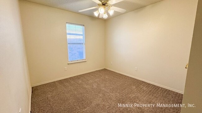 Building Photo - 10604 Boston Ave