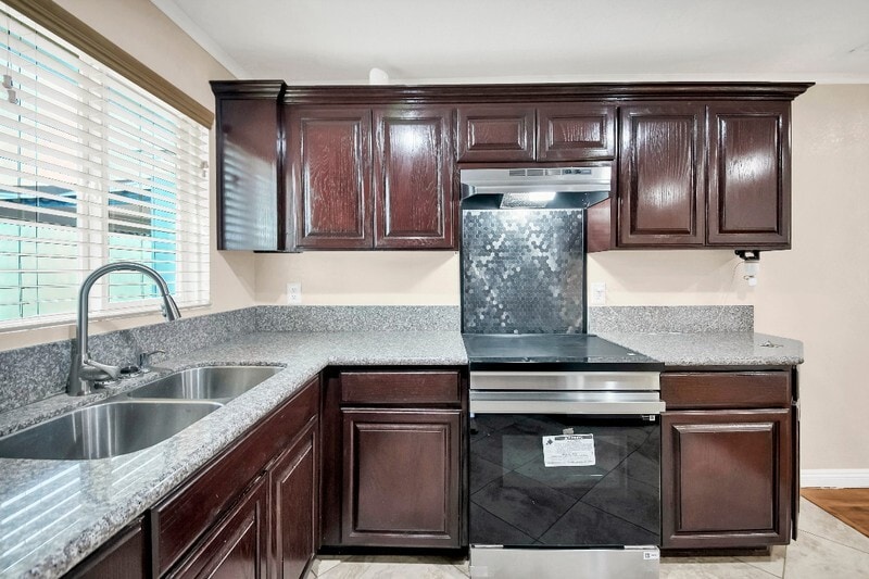 Building Photo - 32771 Whispering Palms Trail