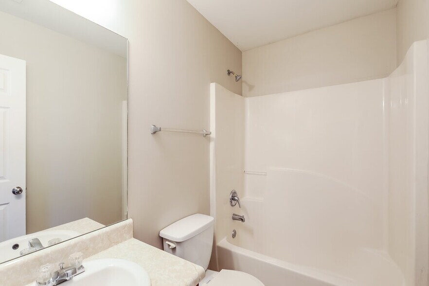 Building Photo - 1113 Watercourse Way