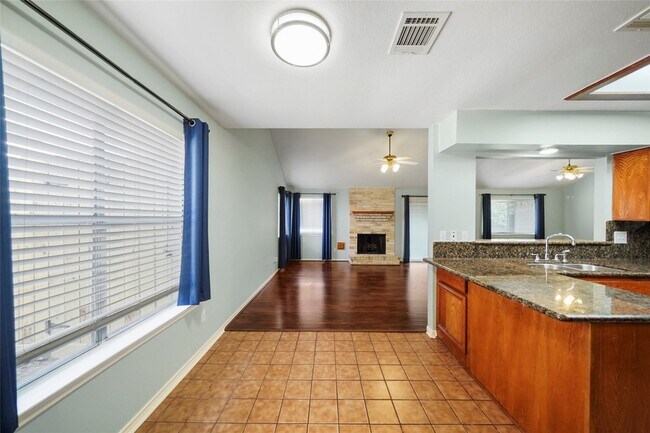 Building Photo - 17206 Park Lodge Dr