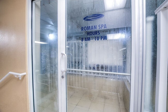 Building Photo - 16819 Front Beach Rd