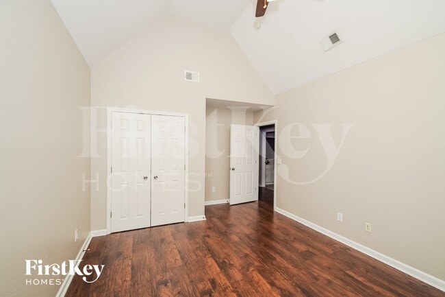 Building Photo - 129 Addison Dr
