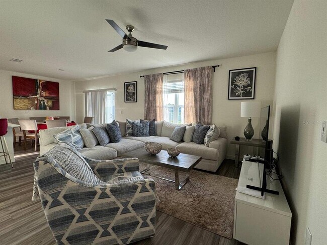 Building Photo - 455 Talisi Lp