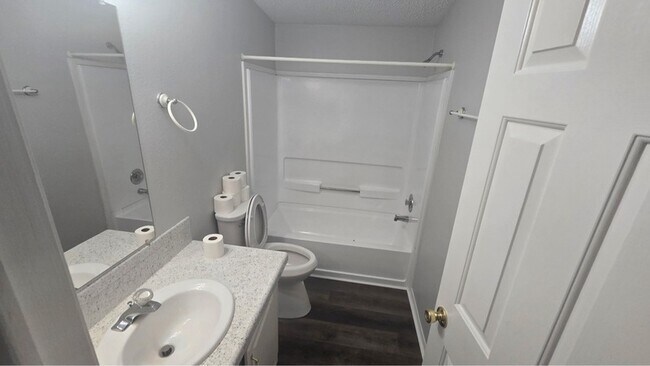 Building Photo - 6230 Anniedora Ln