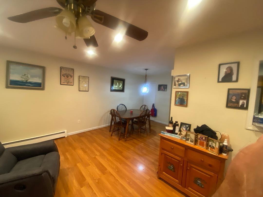 Building Photo - 633 Turf Ln