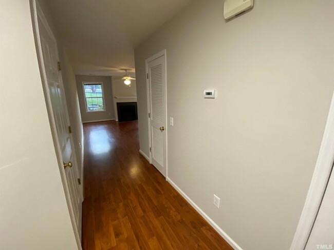 Building Photo - 2413 Wellington Ridge Loop