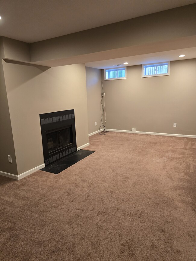 Building Photo - 5515 Cheshire Meadows Way