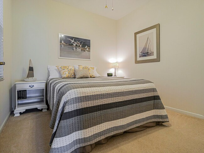Building Photo - 235 Grand Royale Cir