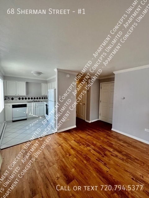 Building Photo - 68 Sherman St