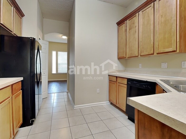 Building Photo - 8420 Candlewood Cove Trl