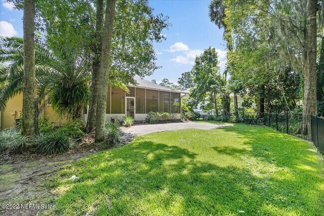Building Photo - 205 Odom's Mill Blvd