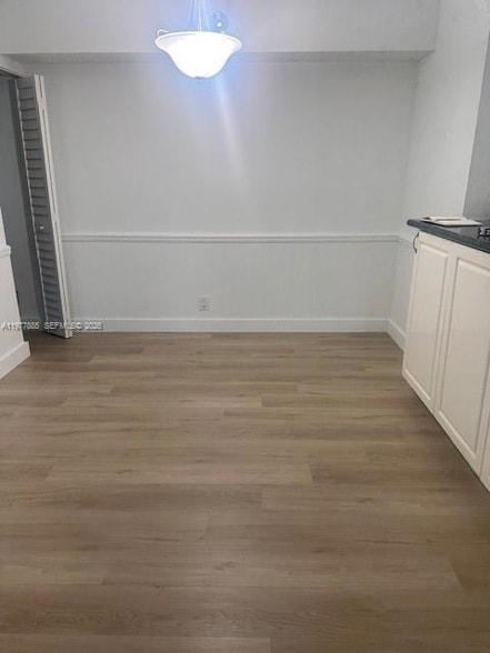 Building Photo - 709 Gardens Dr